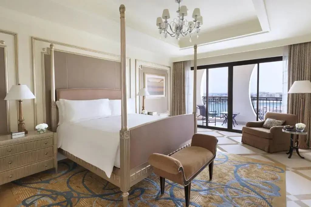 The Ritz-Carlton Abu Dhabi, Grand Canal Hotel - photo 13