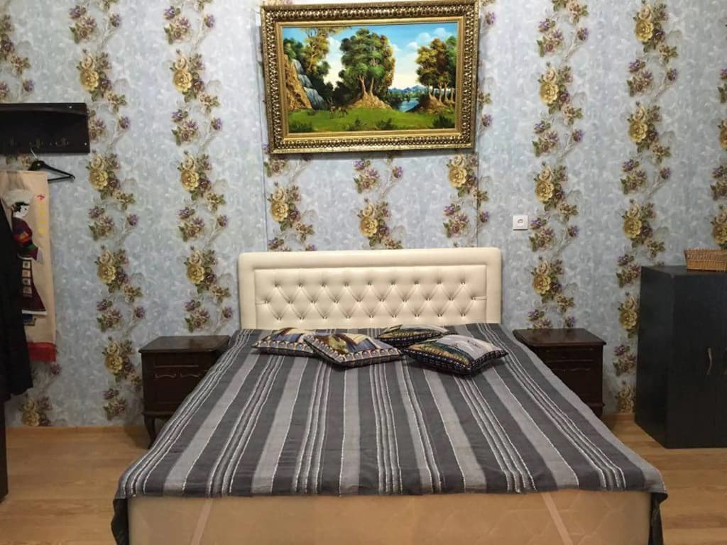 Giorgi's Place Apartments - photo 2