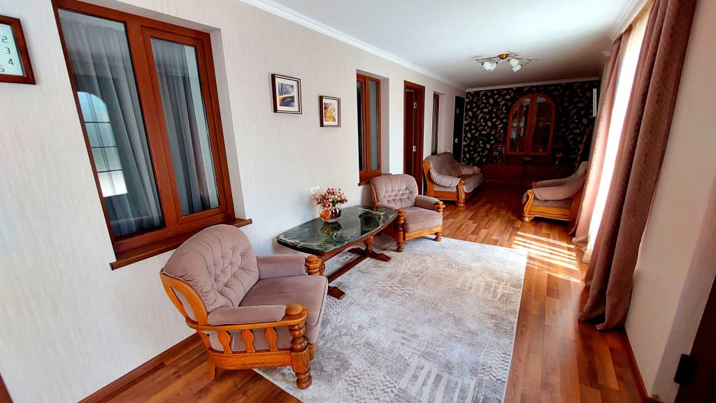 Green Garden Apartments - photo 9