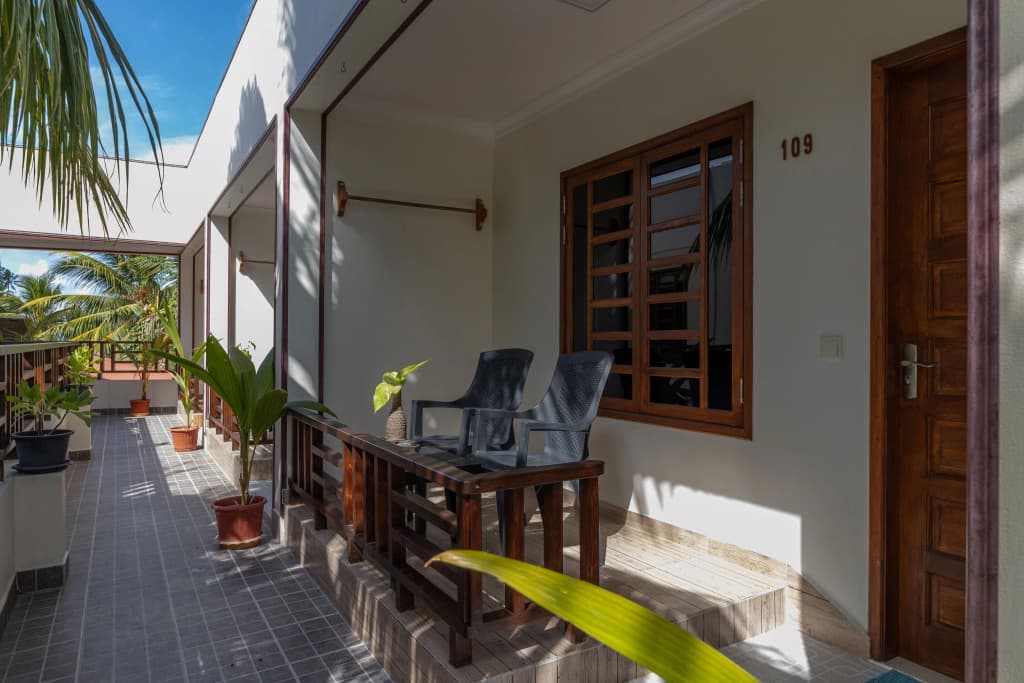 Kamadhoo Inn Guest House - photo 5