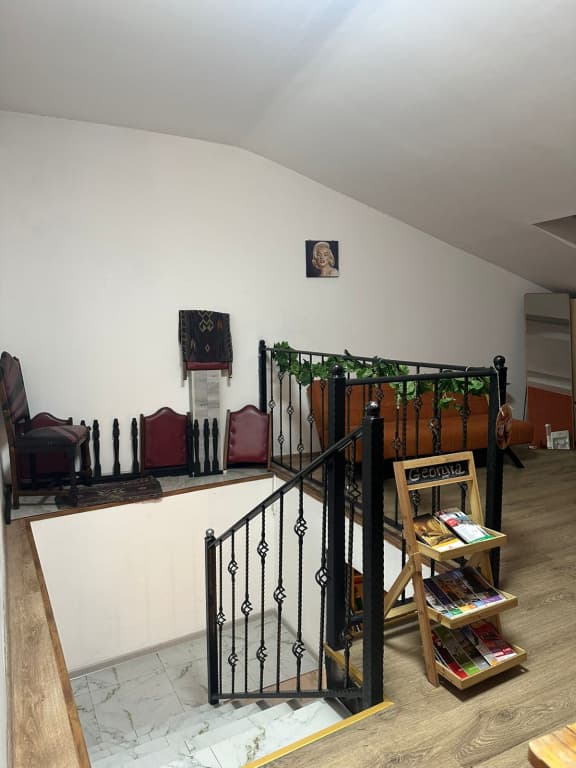 Tbil Inn Hotel - photo 2