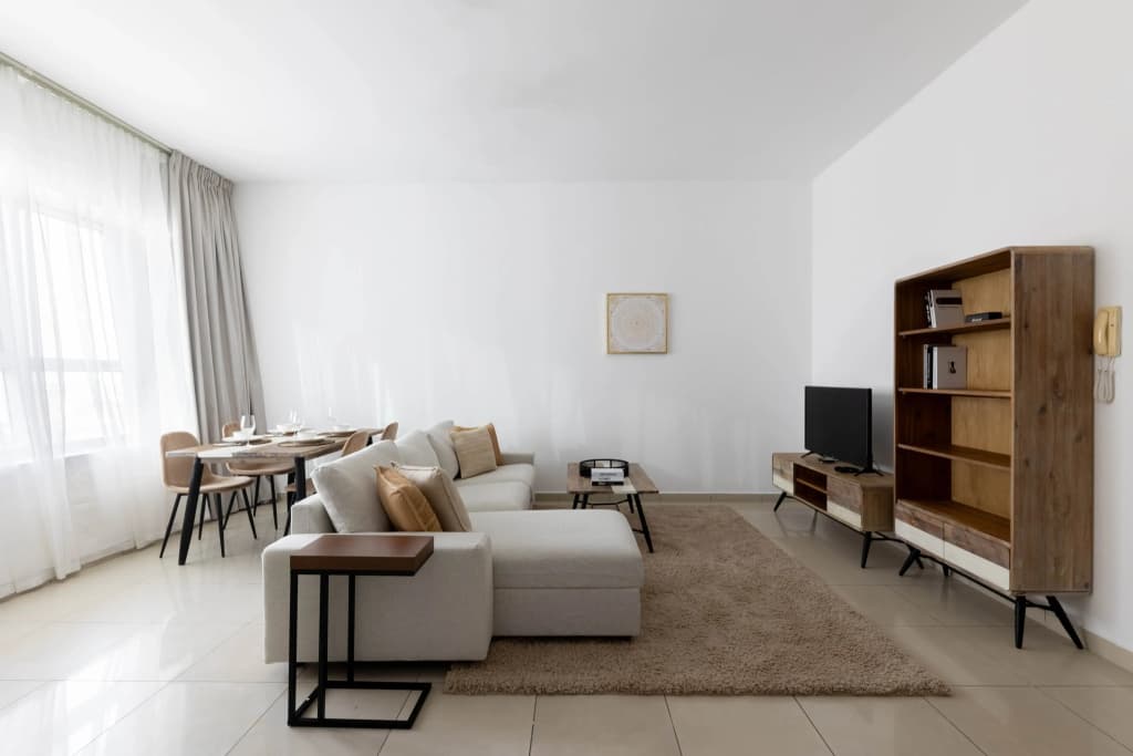 Welcome Home in Armada Tower 3 Apartments - photo 12