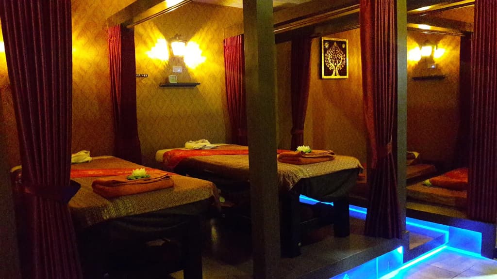 Patong Mansion Hotel - photo 32