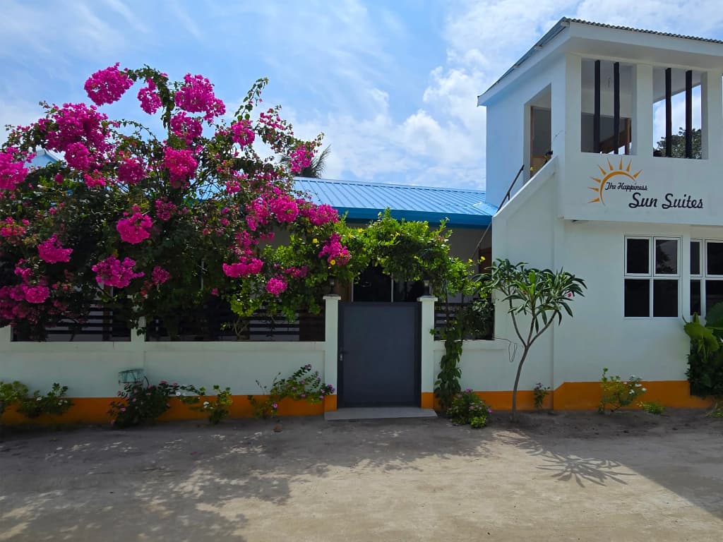 The Happiness Sun Suites Guest House - photo 6