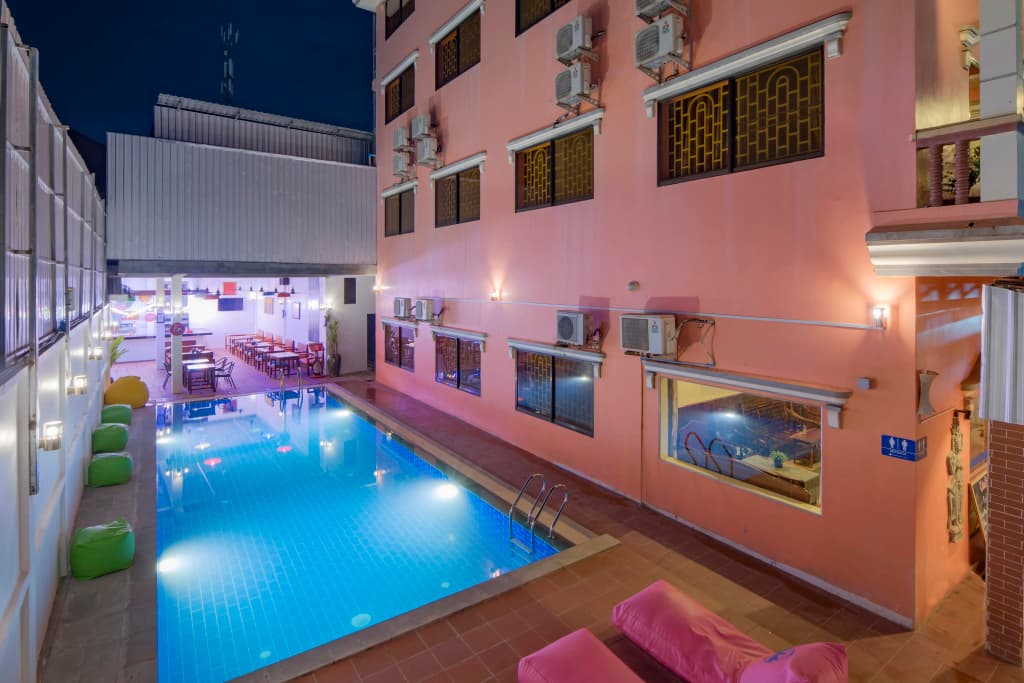 The Siem Reap Chilled Backpacker Hostel - photo 10