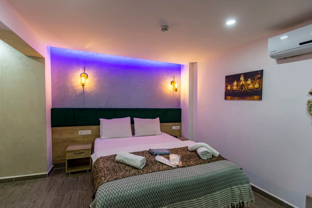 Loren Hotel & Suites - photo 13