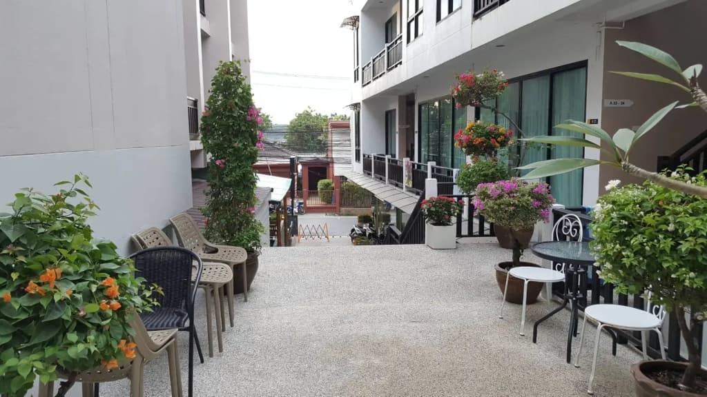 Kata Beachwalk Hotel - photo 6