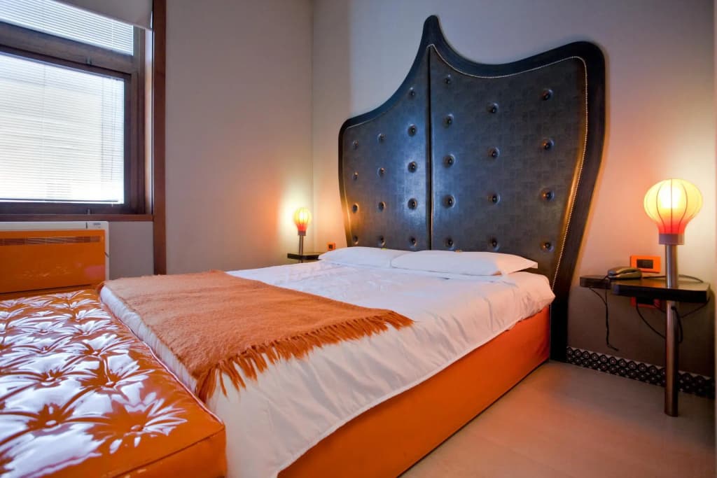 Orange Hotel - photo 17