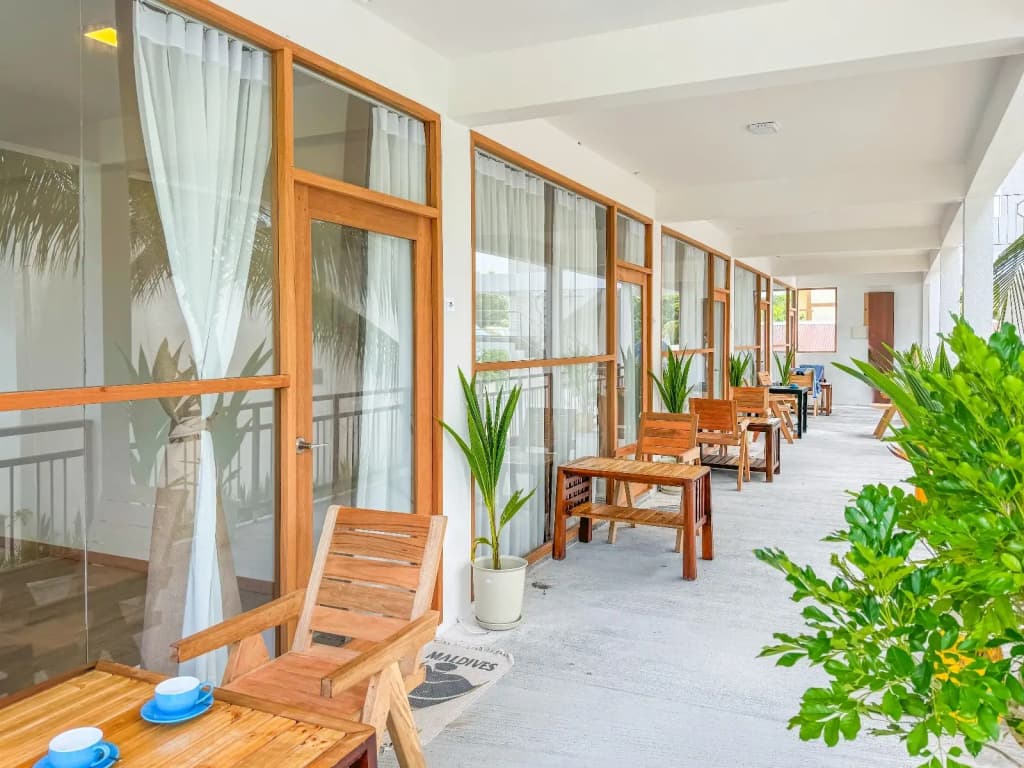 Lagoon Thoddoo Villa - photo 2