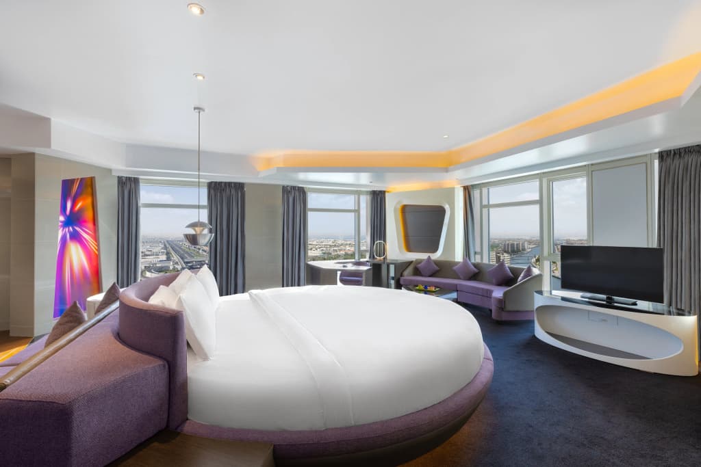 V Hotel Dubai Curio Collection by Hilton Hotel - photo 29
