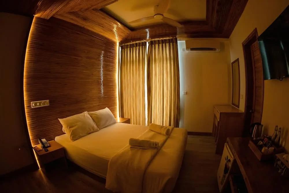 Perla Dhangethi Hotel - photo 23