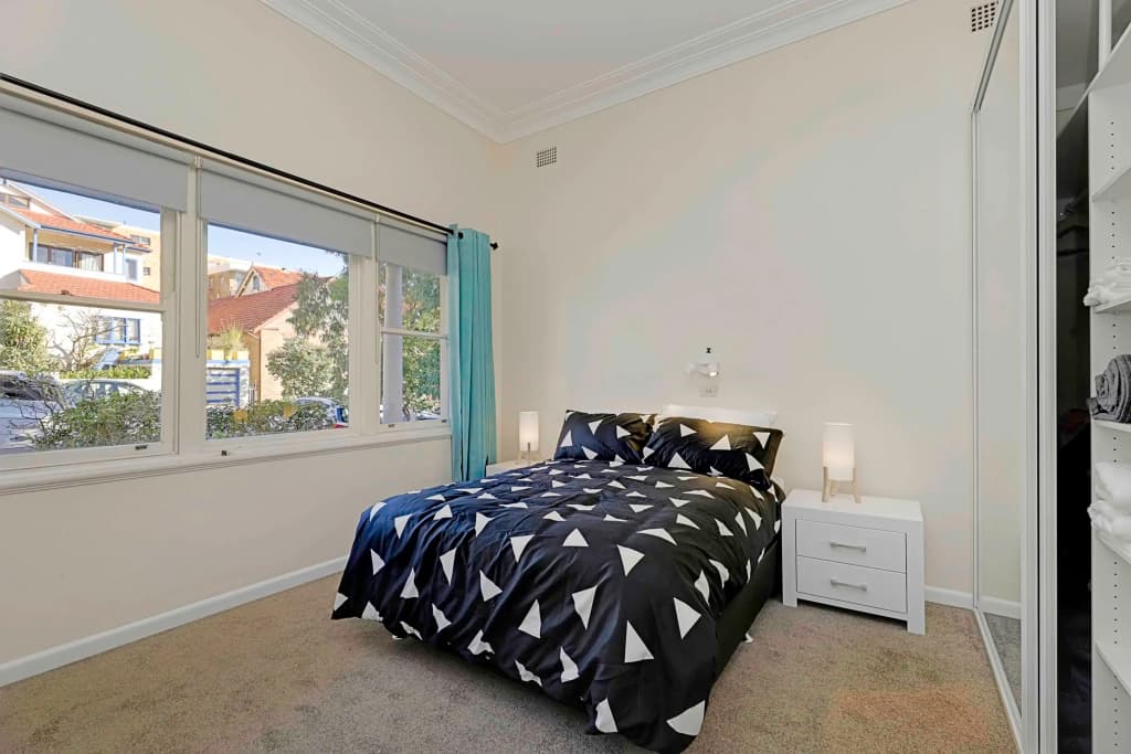 Private Beach House in Bondi Apartments - photo 13