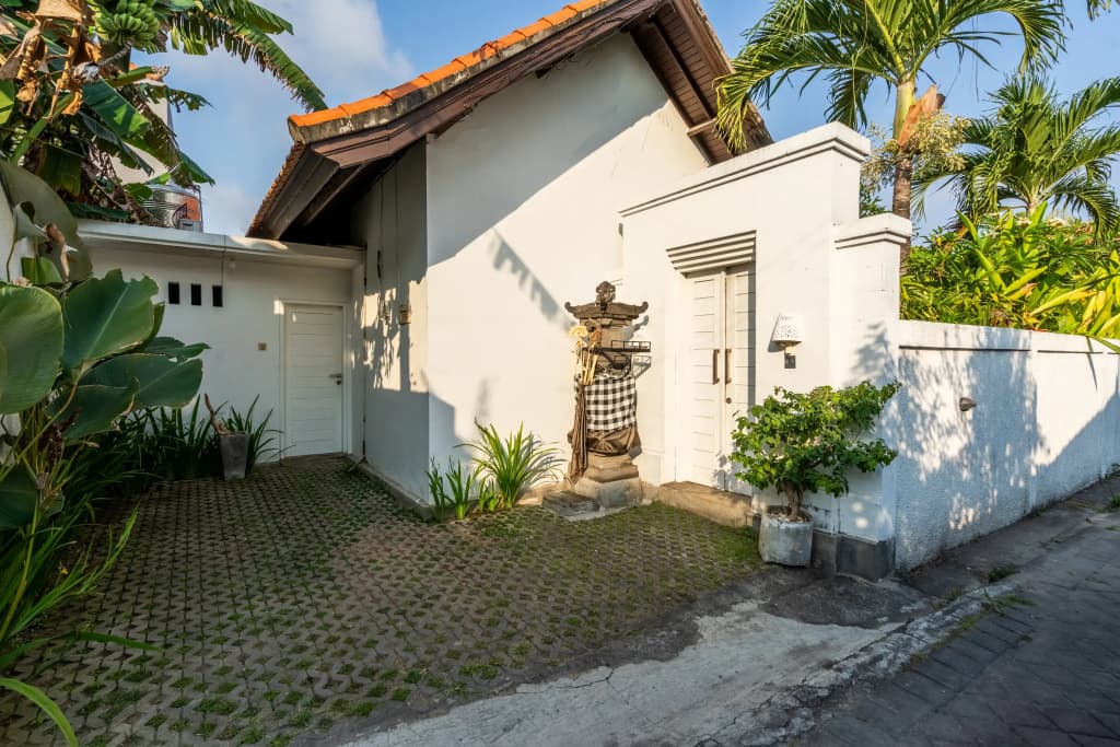Jungle Amaranth Canggu – Exclusive 3BR Retreat with Pool, Modern Amenities and Top Location Villa - photo 13