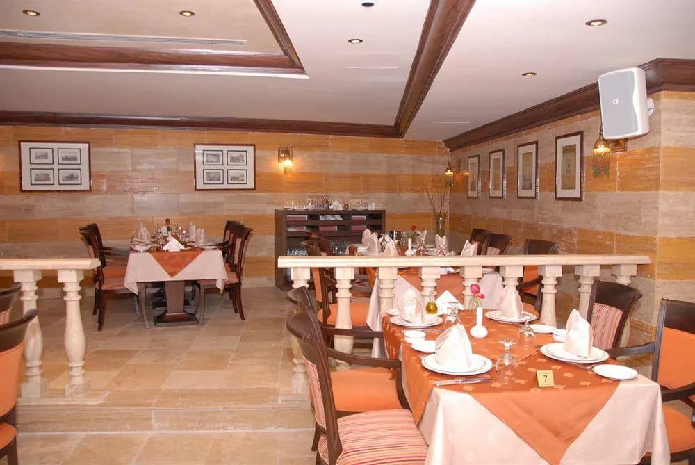 Ascot Hotel - photo 28