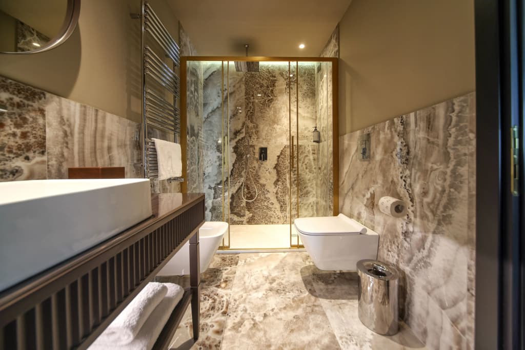 U-Visionary Venezia Hotel - photo 12