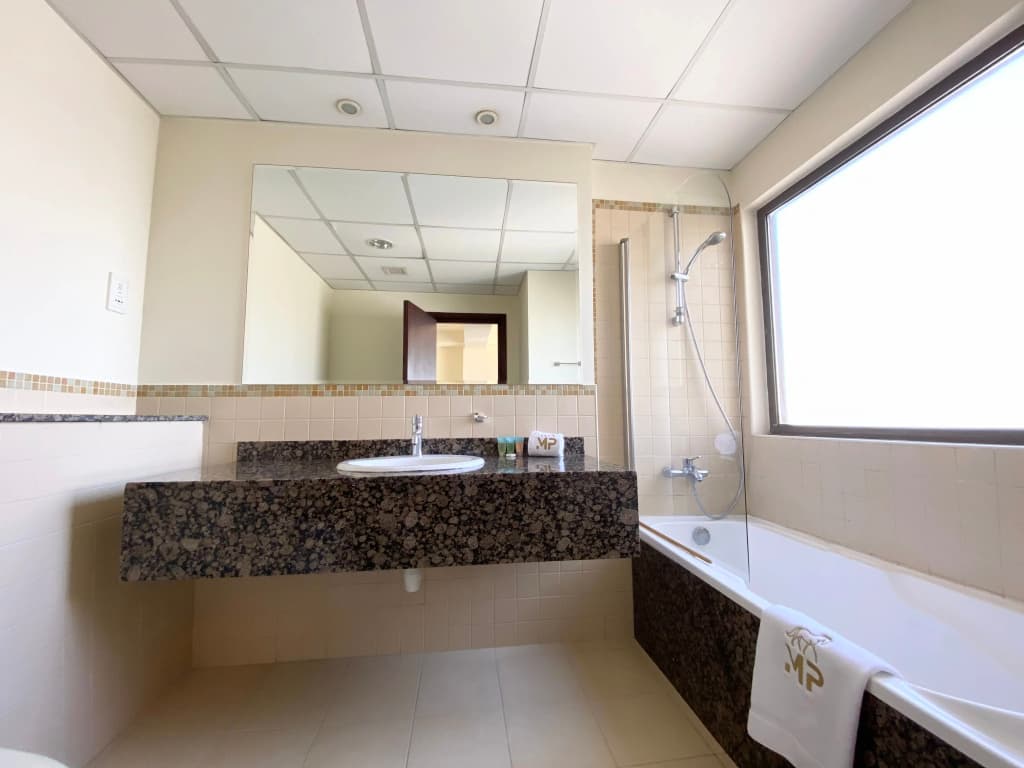 Close to JBR Beach Spacious 2BR Marina views Apartments - photo 8