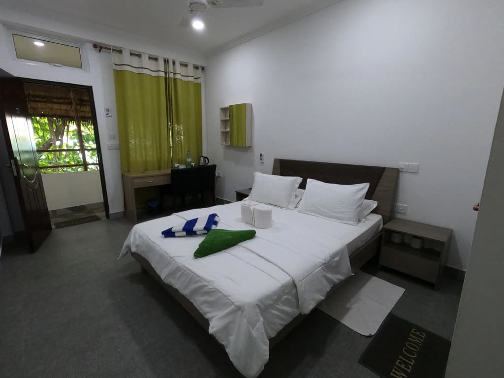 Dhangethi Inn Hotel - photo 2