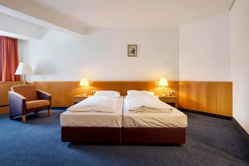Strudlhof Hotel - photo 16