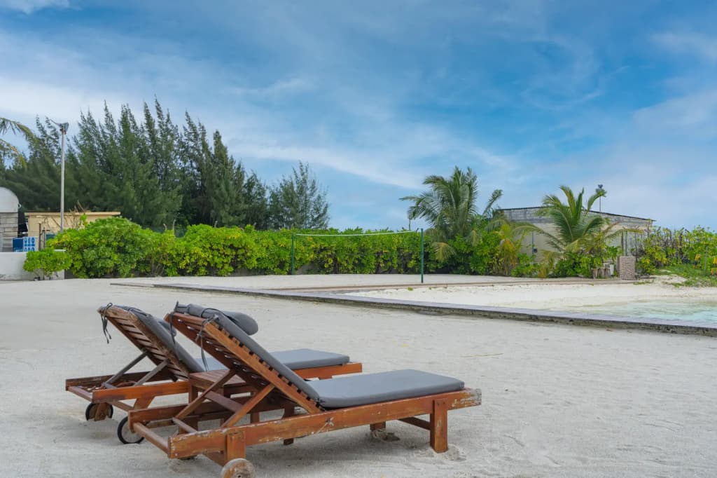 Hulhule Island Hotel - photo 13
