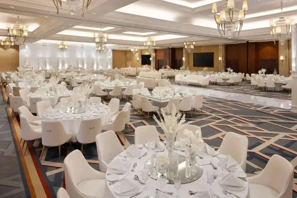 Sheraton Oman Hotel - photo 42