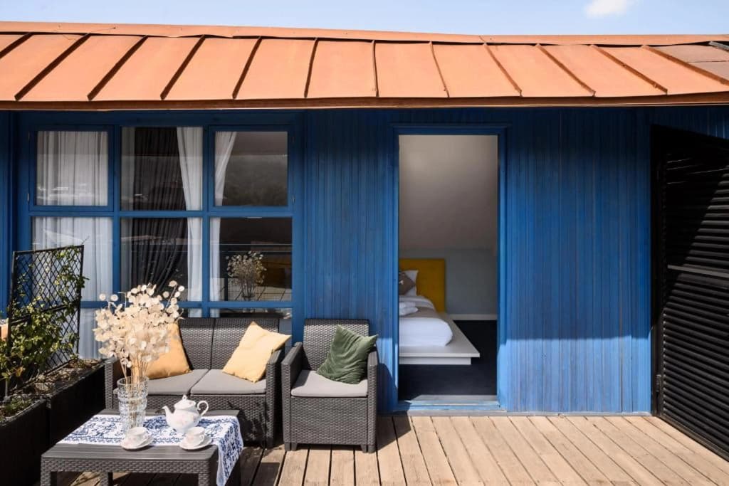 Blue Balcony Hotel - photo 23