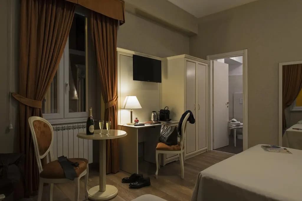 Relais Bocca di Leone Guest House - photo 8