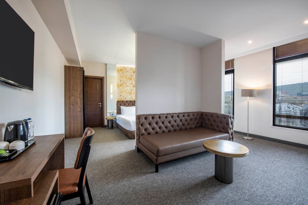 Highgarden Hotel - photo 7