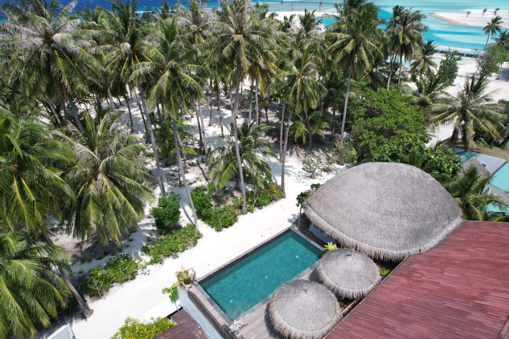 Island Luxury Boutique Hotel, Fulhadhoo - photo 17