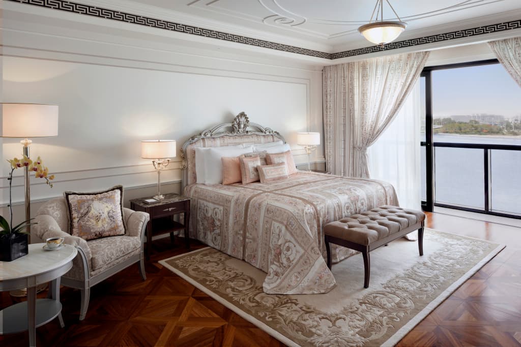 Palazzo Versace Dubai Hotel - photo 21