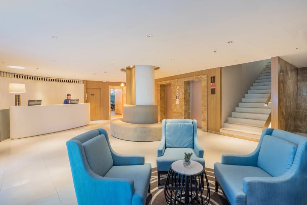 Citrus Sukhumvit 11 by Compass Hospitality Hotel - photo 2