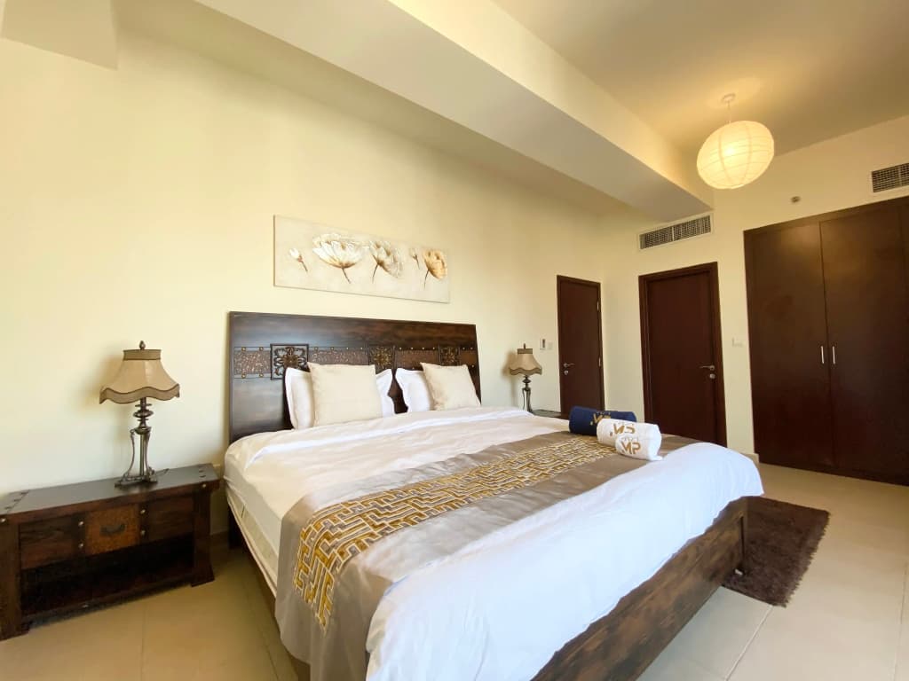 Close to JBR Beach Spacious 2BR Marina views Apartments - photo 2