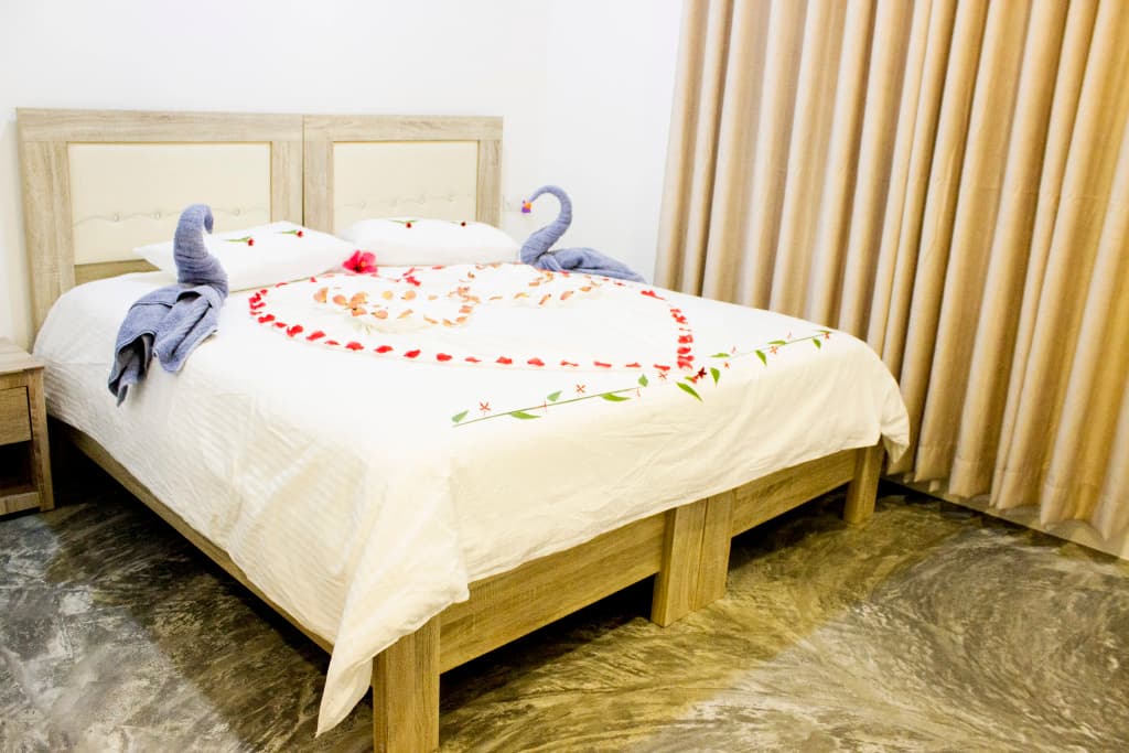 Holiday Grand Maldives Guest House - photo 4