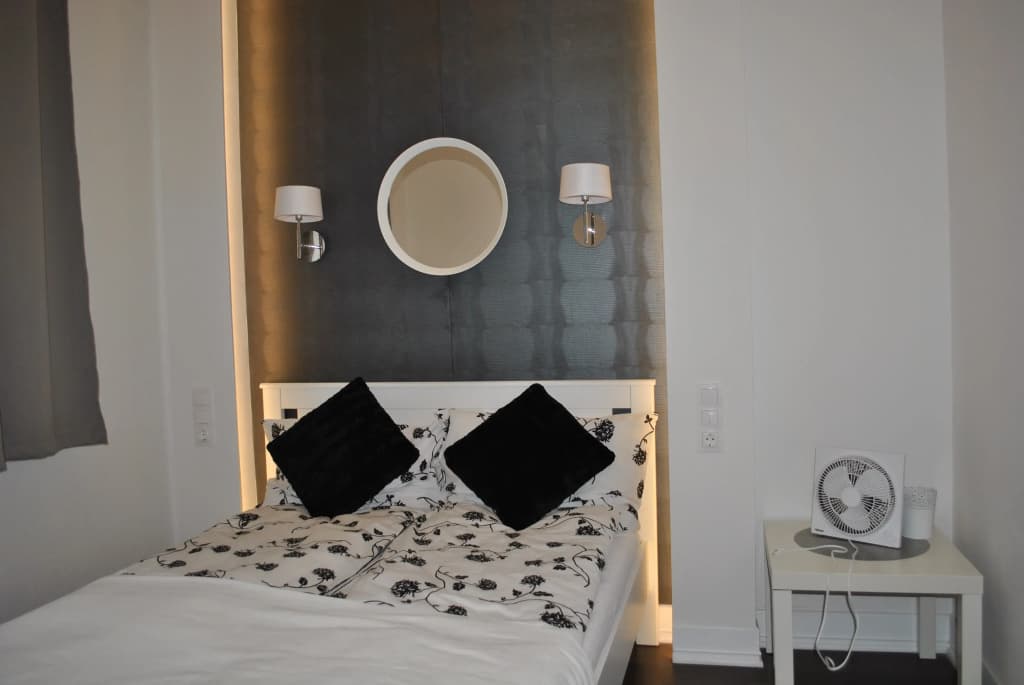 Sunset Central Apartments - photo 27