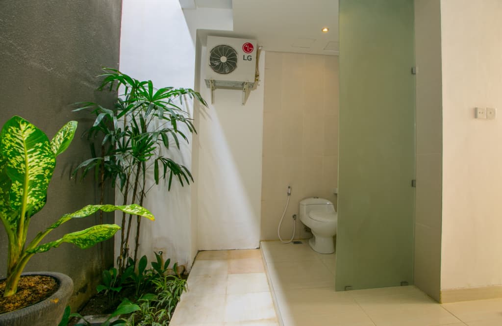 The Diana Suite Hotel - photo 32
