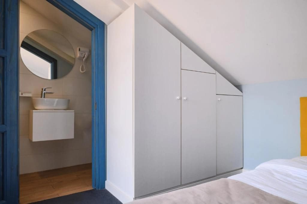 Blue Balcony Hotel - photo 32