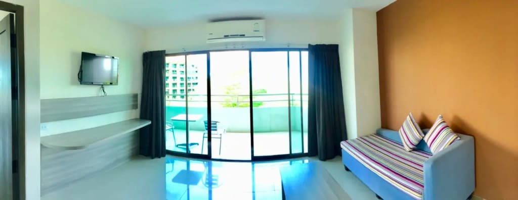 R-Con Wongamat Apartments - photo 27