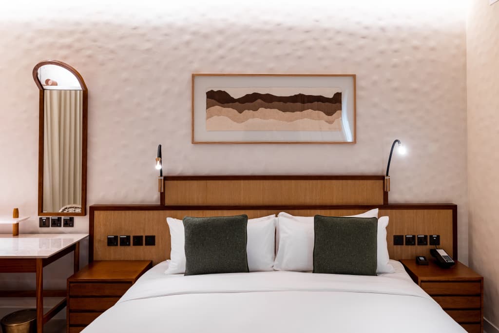 ERTH Abu Dhabi Hotel - photo 10