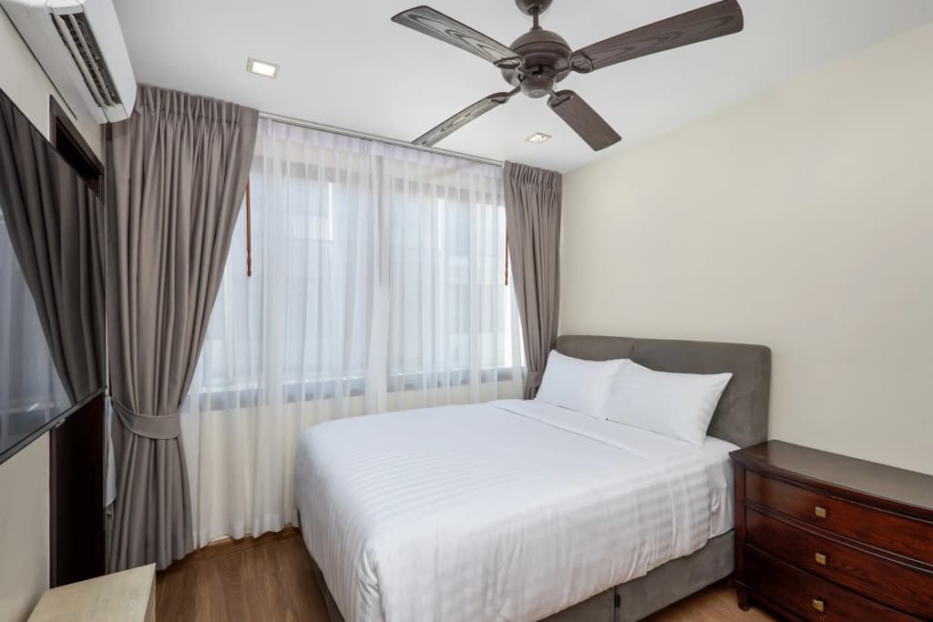 Townhouse Laguna Park 65/124 Apartments - photo 25