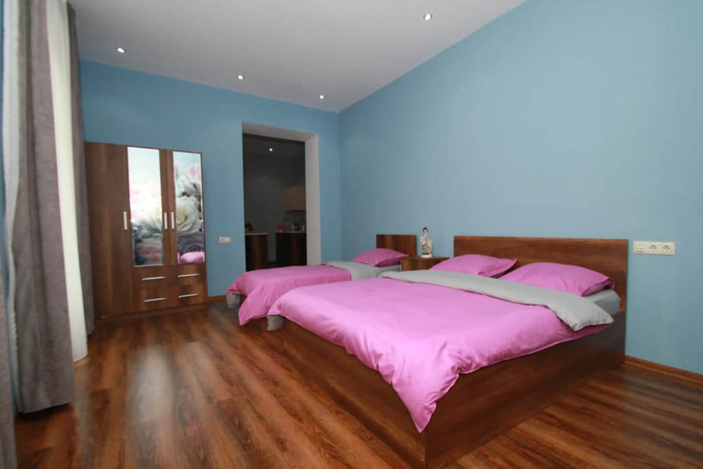 Rose Gogebashvili Apartments - photo 1