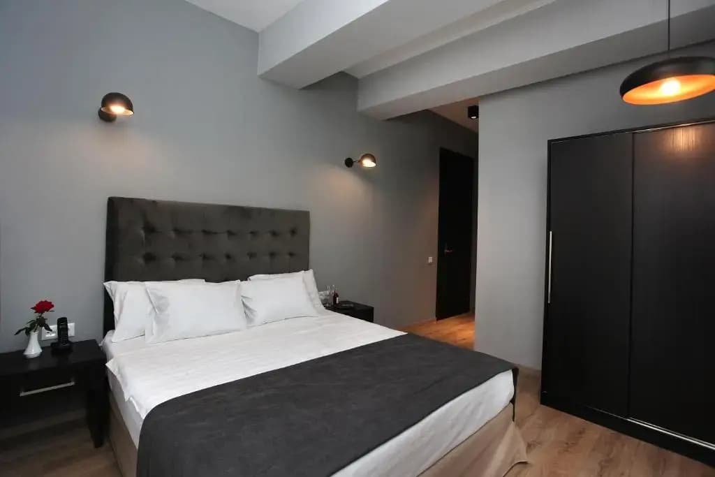 L M Club Hotel - photo 2