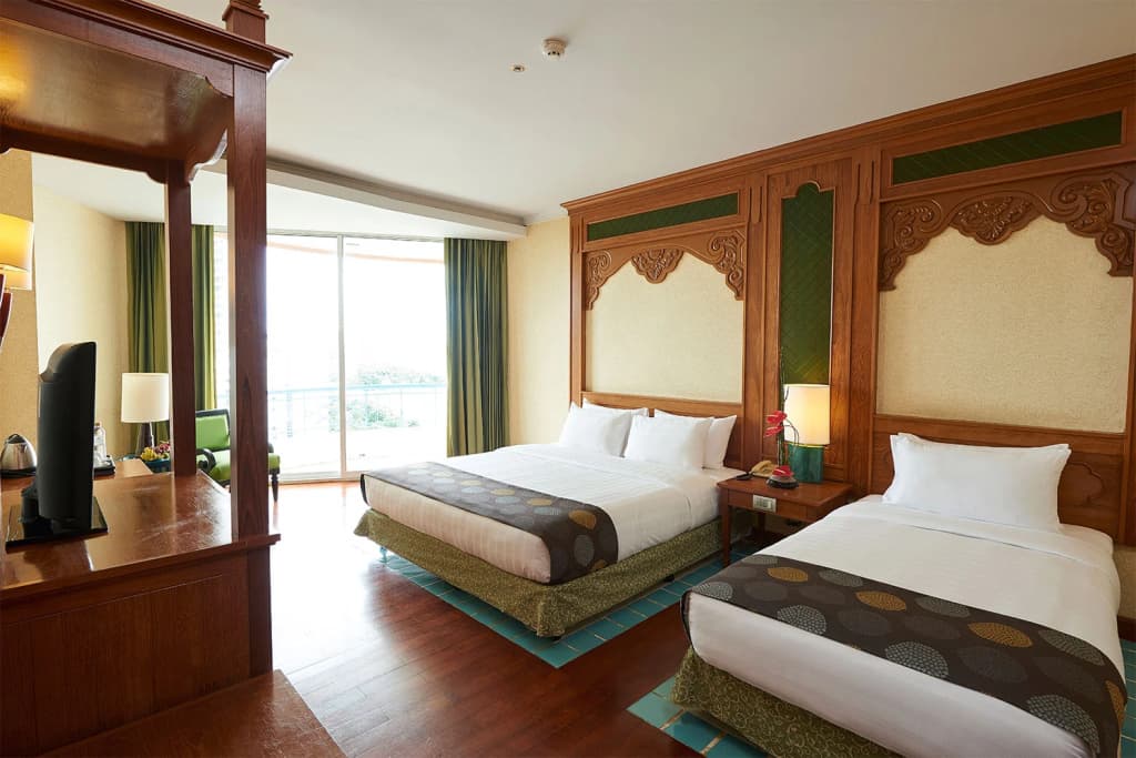 Long Beach Garden Hotel & Pavilions - photo 18