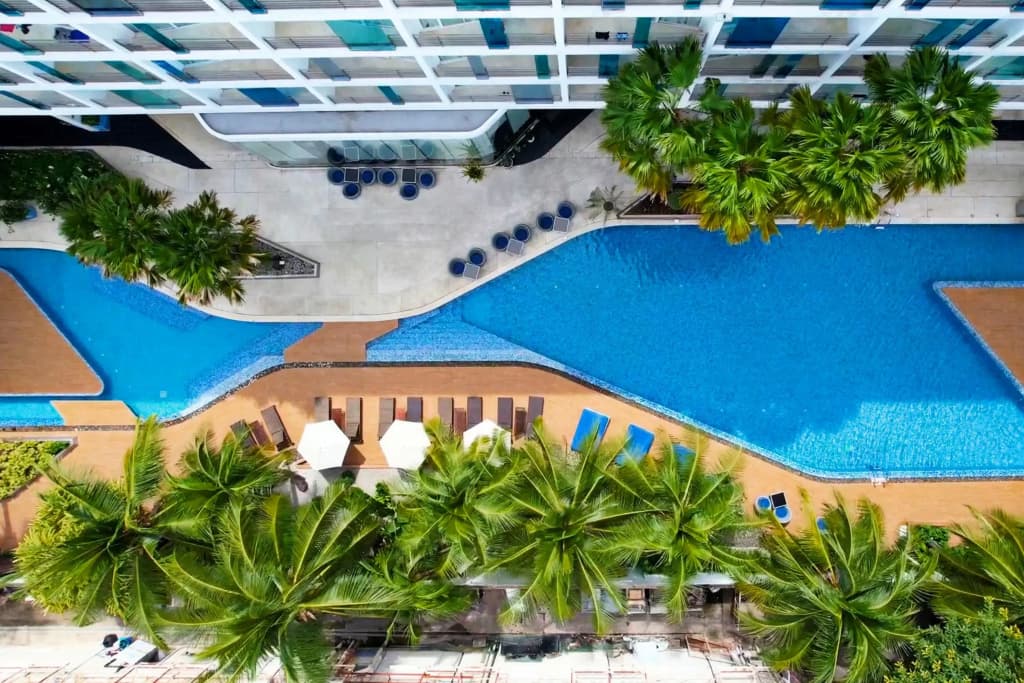 Hotel Baraquda Heeton Pattaya by Compass Hospitality - photo 1