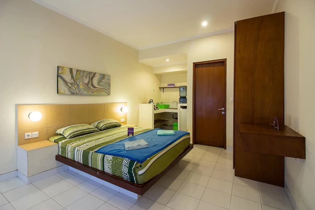 Umanede Jimbaran Guesthouse - photo 12