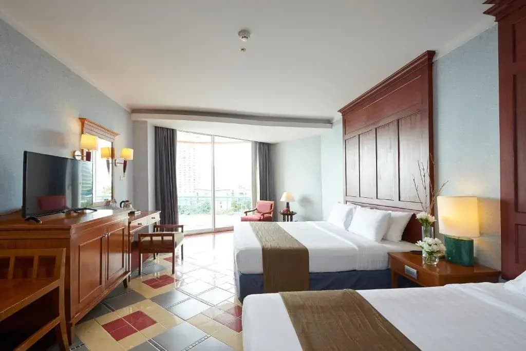 Long Beach Garden Hotel & Pavilions - photo 7