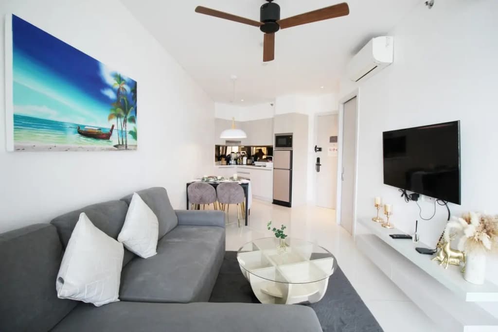 Lakeview 1BR – Laguna Beach Apartments - photo 2