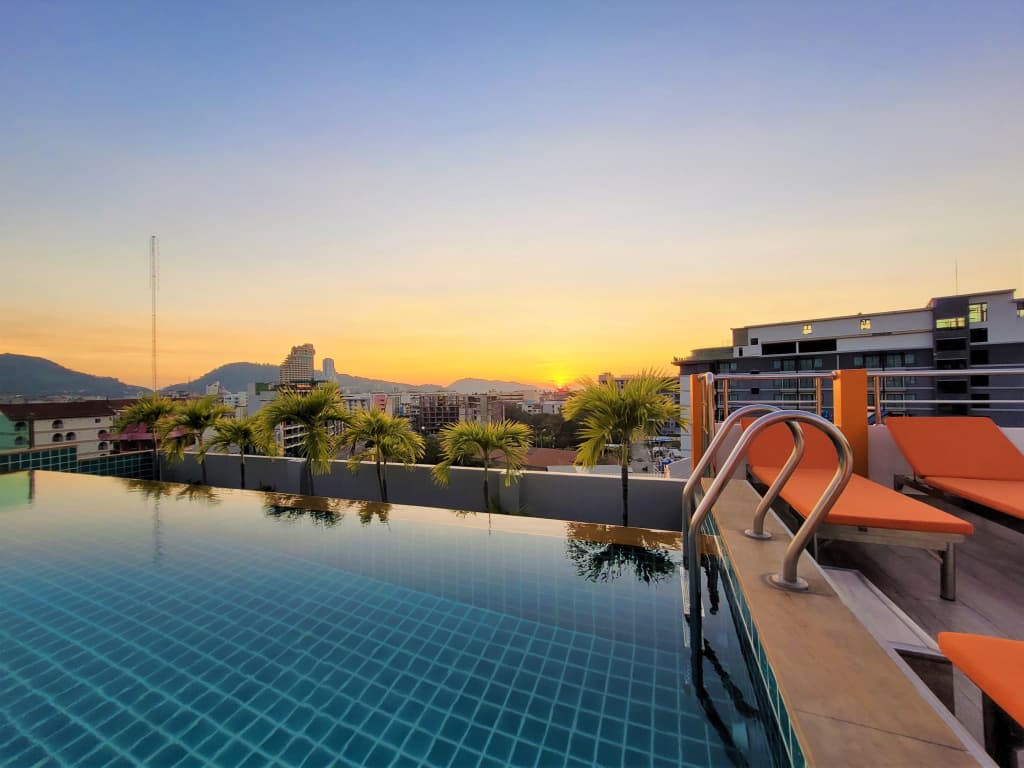 Patong Mansion Hotel - photo 17