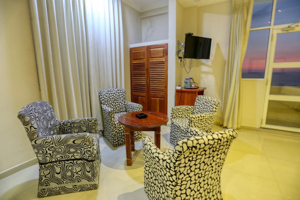 Lazaani Hotel Colombo - photo 31