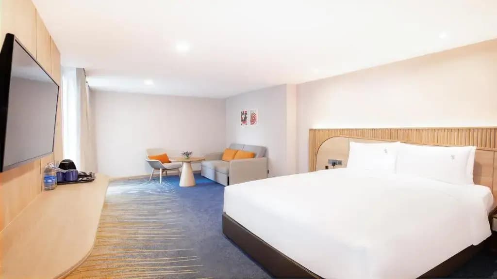 Holiday Inn Express & Suites Bangkok Central Pier - photo 20