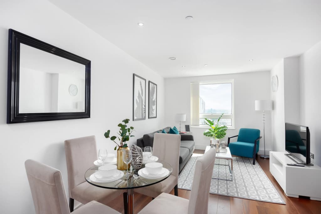Lincoln Plaza Apartments - photo 13