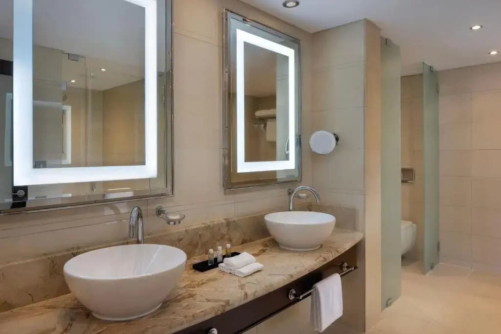 Sheraton Oman Hotel - photo 21